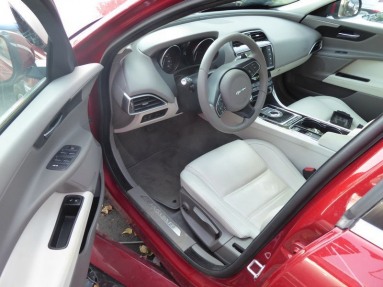 Купить Jaguar XE 2.0 Diesel Prestige Aut., 2.0, 2016 года с пробегом, цена 6436 руб., id 8783
