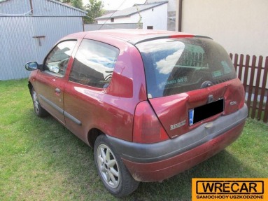 Купить Renault Clio, 1.4, 2000 года с пробегом, цена 1592 руб., id 8825