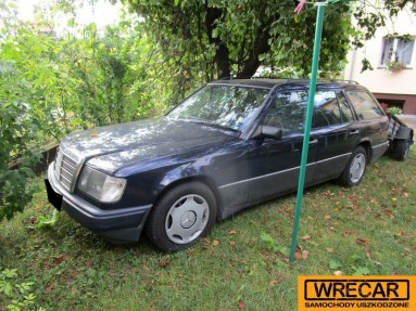 Купить Mercedes-Benz 230 E Kat. 124 230TE, 2.3, 1988 года с пробегом, цена 3253 руб., id 8835