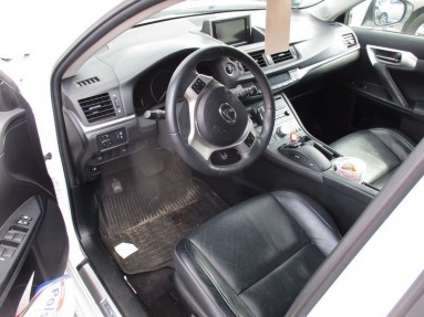 Купить Lexus CT 200h  Comfort, 1.8, 2011 года с пробегом, цена 103668 руб., id 8839