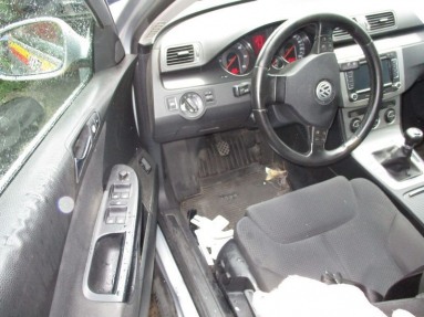 Купить Volkswagen Passat, 1.9, 2006 года с пробегом, цена 1592 руб., id 8845