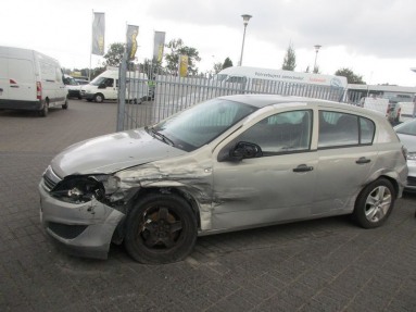 Купить Opel Astra, 1.4, 2010 года с пробегом, цена 35640 руб., id 8848