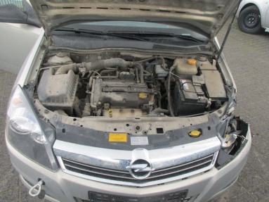 Купить Opel Astra, 1.4, 2010 года с пробегом, цена 35640 руб., id 8848