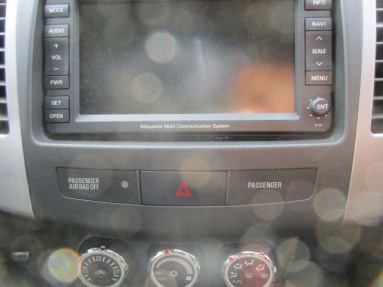 Купить Mitsubishi Outlander, 2.2, 2010 года с пробегом, цена 304636 руб., id 8851