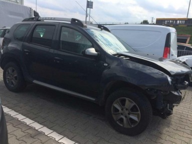 Купить Dacia Duster, 1.5, 2015 года с пробегом, цена 37232 руб., id 8880