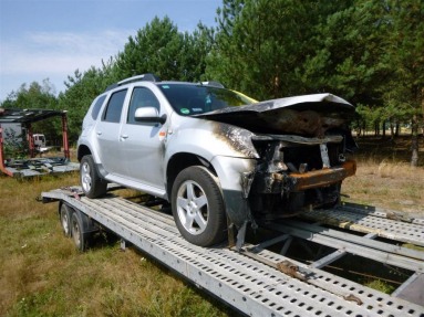 Купить Dacia Duster, 1.6, 2010 года с пробегом, цена 40484 руб., id 8892