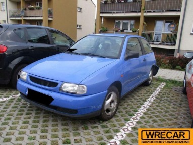 Купить SEAT Ibiza, 1.0, 1998 года с пробегом, цена 0 руб., id 8924