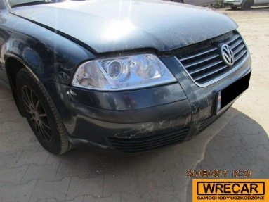 Купить Volkswagen Passat, 1.9, 2004 года с пробегом, цена 3253 руб., id 8950