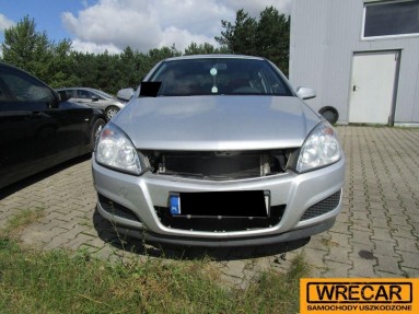 Купить Opel Astra, 1.4, 2008 года с пробегом, цена 106920 руб., id 8990