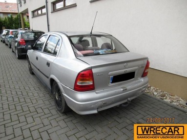 Купить Opel Astra, 1.4, 1999 года с пробегом, цена 16194 руб., id 9006