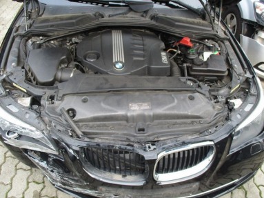 Купить BMW 520d Diesel DPF MR`07 E60 Aut., 2.0, 2009 года с пробегом, цена 307889 руб., id 9068