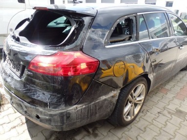Купить Opel Insignia, 2.0, 2011 года с пробегом, цена 113425 руб., id 9093