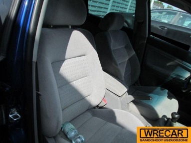 Купить Volkswagen Passat, 1.9, 2001 года с пробегом, цена 30727 руб., id 9123