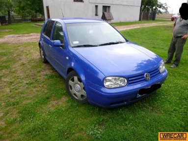 Купить Volkswagen Golf, 1.6, 1998 года с пробегом, цена 1592 руб., id 9128