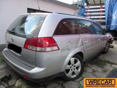 Купить Opel Vectra, 2.2, 2003 года с пробегом, цена 29135 руб., id 9146