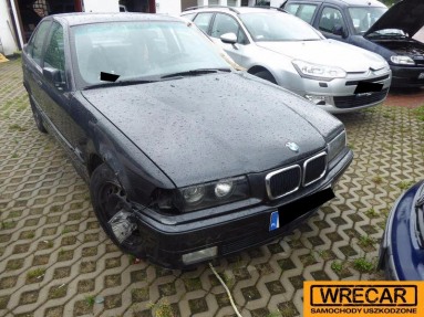 Купить BMW 3 Kat. E36, 1.8, 1993 года с пробегом, цена 9689 руб., id 9179