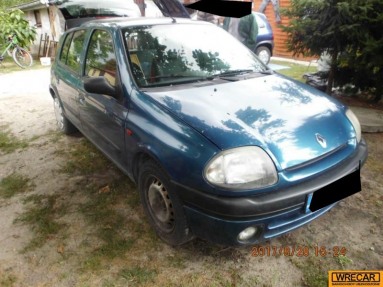 Купить Renault Clio, 1.9, 2000 года с пробегом, цена 0 руб., id 9279