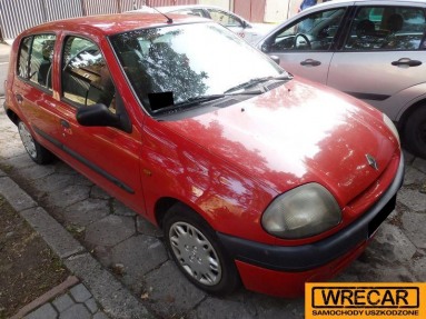Купить Renault Clio, 1.1, 1999 года с пробегом, цена 6436 руб., id 9287