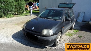 Купить Renault Clio, 1.4, 1999 года с пробегом, цена 1592 руб., id 9332