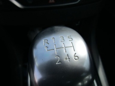 Купить Peugeot 308, 1.6, 2015 года с пробегом, цена 573009 руб., id 9373