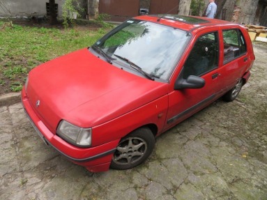 Купить Renault Clio, 1.1, 1996 года с пробегом, цена 0 руб., id 9380