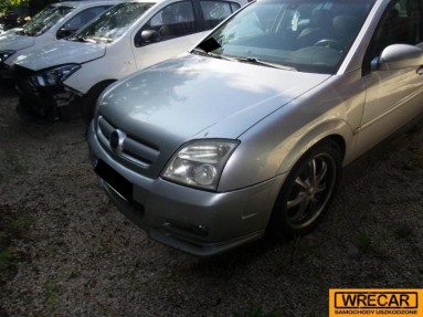 Купить Opel Signum, 2.2, 2003 года с пробегом, цена 27543 руб., id 9408