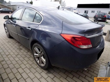 Купить Opel Insignia, 2.0, 2009 года с пробегом, цена 100484 руб., id 9419
