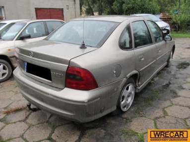 Купить Opel Vectra, 2.0, 1999 года с пробегом, цена 0 руб., id 9421