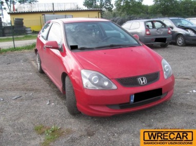 Купить Honda Civic, 1.4, 2004 года с пробегом, цена 1592 руб., id 9427