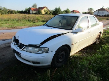 Купить Opel Vectra, 2.0, 1999 года с пробегом, цена 0 руб., id 9445