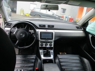 Купить Volkswagen Passat, 2.0, 2009 года с пробегом, цена 29135 руб., id 9462
