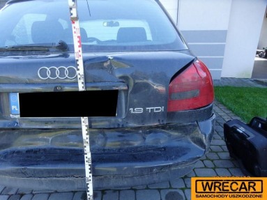 Купить Audi A3, 1.9, 1999 года с пробегом, цена 17785 руб., id 9468