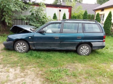Купить Opel Astra, 1.6, 1995 года с пробегом, цена 3183 руб., id 9484
