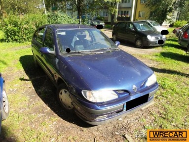 Купить Renault Megane, 1.6, 1998 года с пробегом, цена 0 руб., id 9523