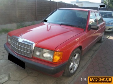 Купить Mercedes-Benz 190, 1.8, 1991 года с пробегом, цена 17785 руб., id 9533