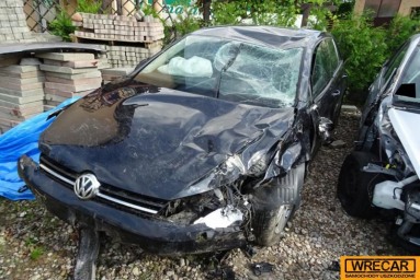 Купить Volkswagen Golf, 1.6, 2013 года с пробегом, цена 21038 руб., id 9573
