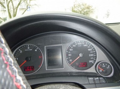 Купить Audi A4, 2.0, 2007 года с пробегом, цена 187958 руб., id 9610