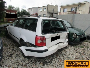 Купить Volkswagen Passat, 1.9, 2001 года с пробегом, цена 27543 руб., id 9624