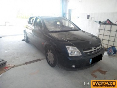 Купить Opel Vectra, 1.8, 2002 года с пробегом, цена 53425 руб., id 9626