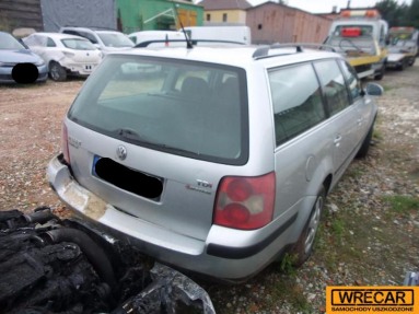 Купить Volkswagen Passat, 1.9, 2004 года с пробегом, цена 1592 руб., id 9648