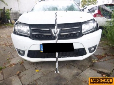 Купить Dacia Logan, 1.1, 2016 года с пробегом, цена 3183 руб., id 9680