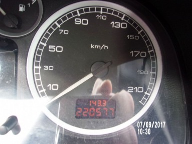 Купить Peugeot 307, 2.0, 2001 года с пробегом, цена 9689 руб., id 9748