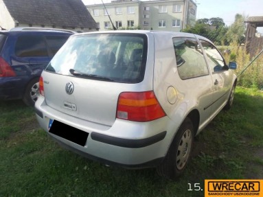 Купить Volkswagen Golf, 1.4, 1999 года с пробегом, цена 1592 руб., id 9782