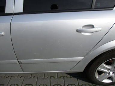 Купить Opel Astra, 1.6, 2009 года с пробегом, цена 30727 руб., id 9814