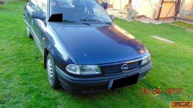 Купить Opel Astra, 1.4, 1998 года с пробегом, цена 0 руб., id 9851