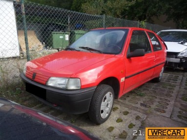 Купить Peugeot 106, 1.0, 1994 года с пробегом, цена 0 руб., id 9952