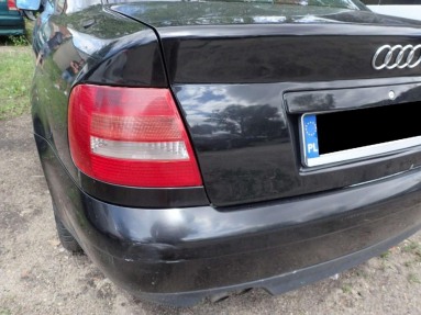 Купить Audi A4, 1.8, 1999 года с пробегом, цена 3183 руб., id 9996