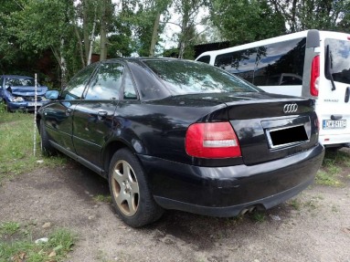 Купить Audi A4, 1.8, 1999 года с пробегом, цена 3183 руб., id 9996