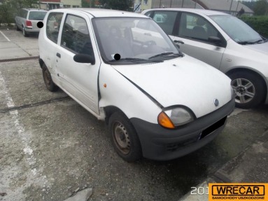 Купить Fiat Seicento, 0.9, 2001 года с пробегом, цена 3253 руб., id 10070