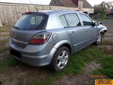 Купить Opel Astra, 1.2, 2007 года с пробегом, цена 1592 руб., id 10083